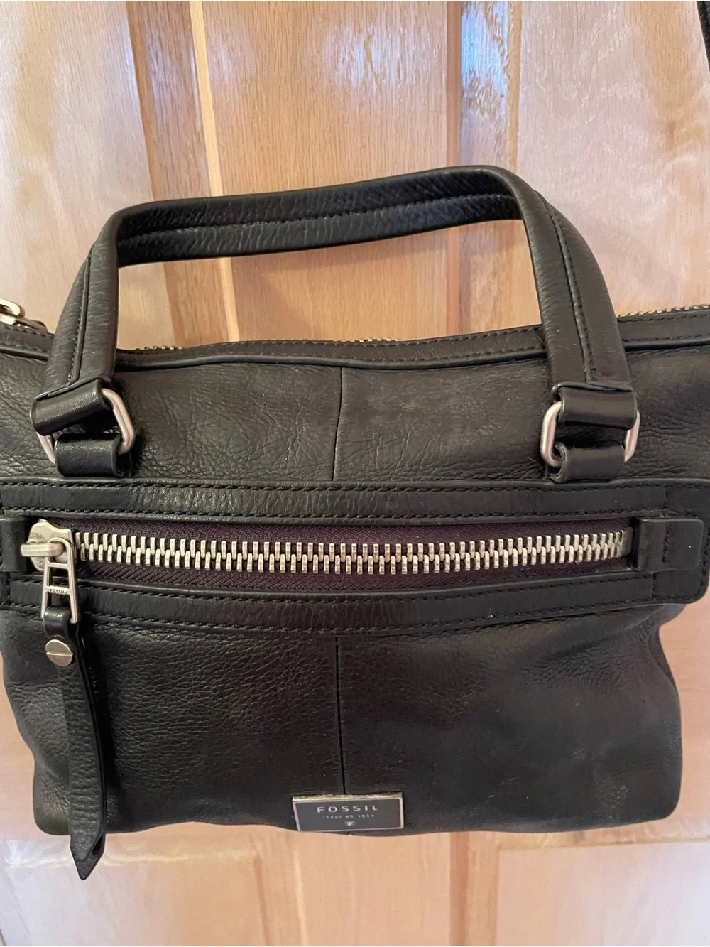 Fossil Black Pebble Leather Women’s Shoulder Bag with Crossbody Strap